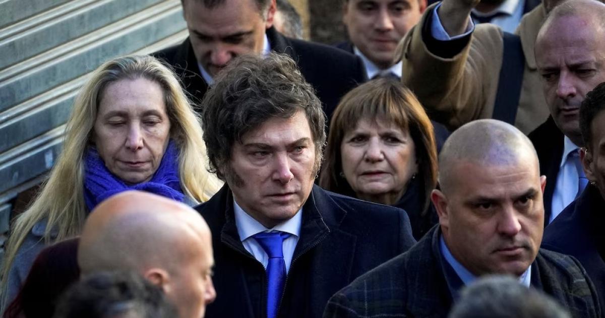 Acto por la AMIA- Milei se comprometioacute a no parar hasta que se haga justicia