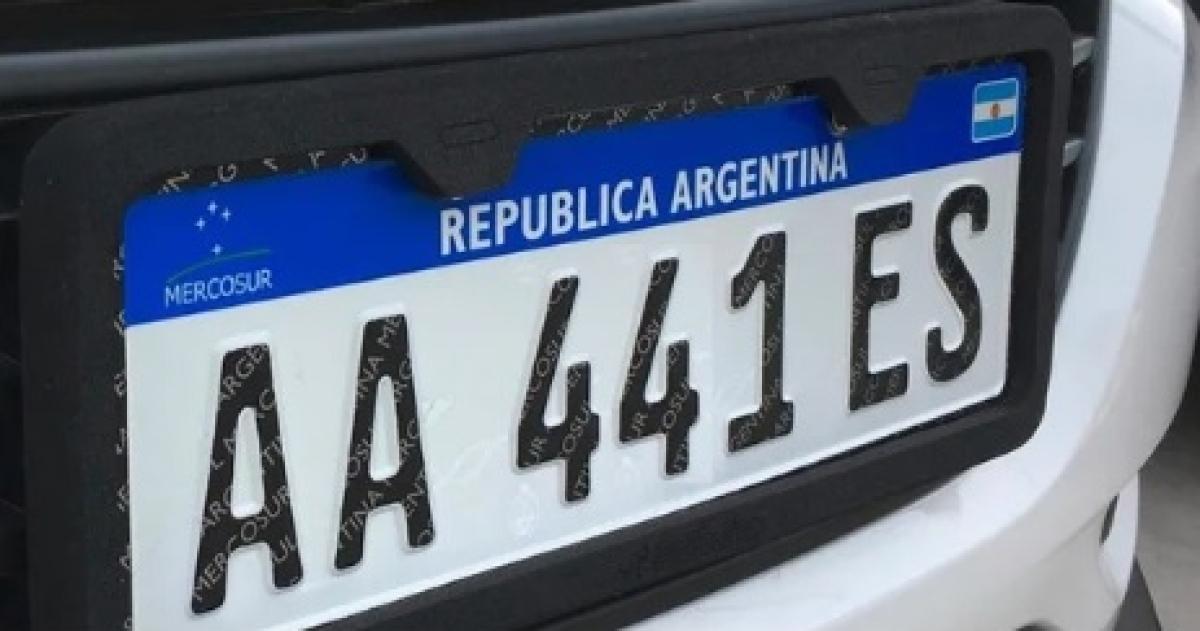 Faltan patentes en todo el paiacutes y desde la oposicioacuten exigen respuestas