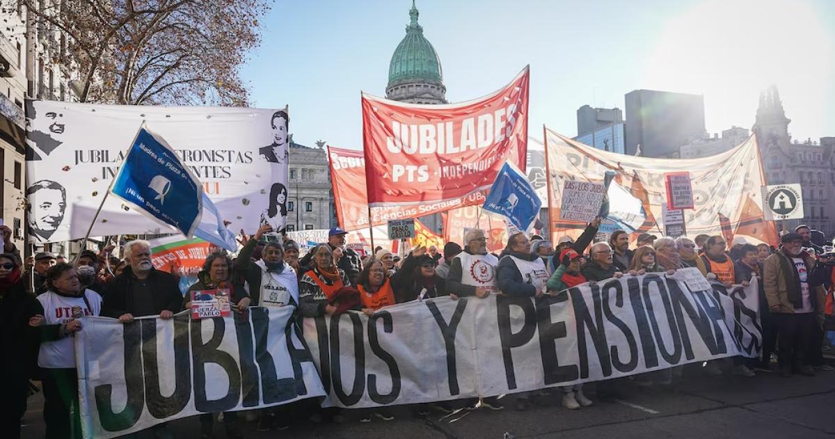 Crisis previsional- solo tres de cada diez jubilados cumplieron con los 30 antildeos de aportes