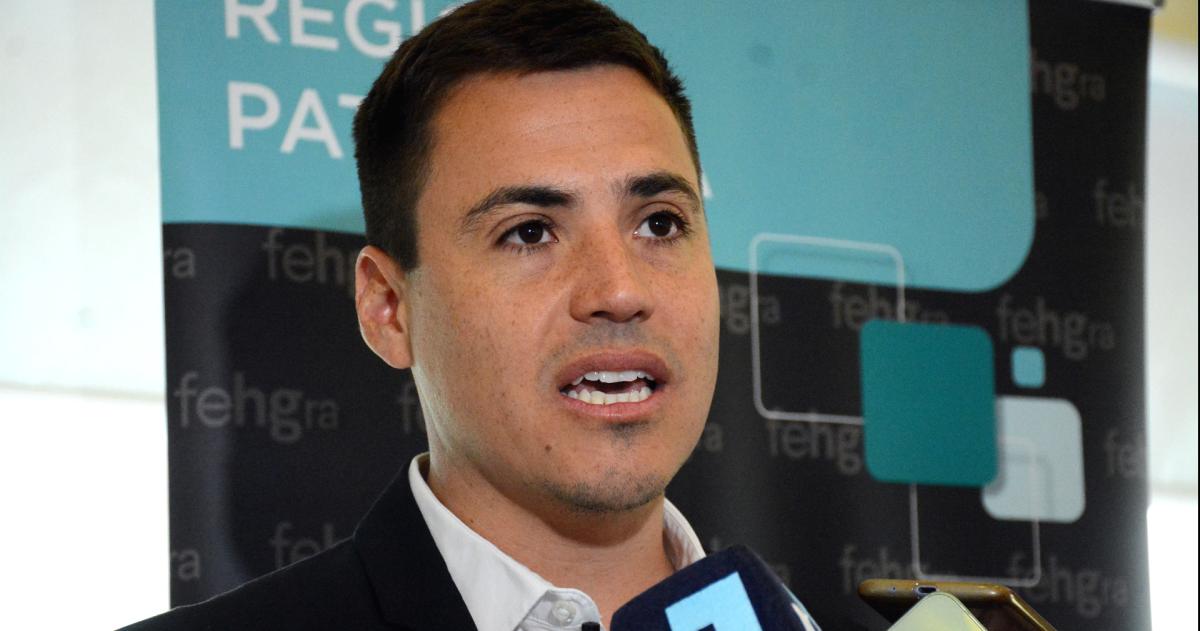 El Tribunal de Cuentas advirtioacute al secretario de Turismo por desdoblar compras
