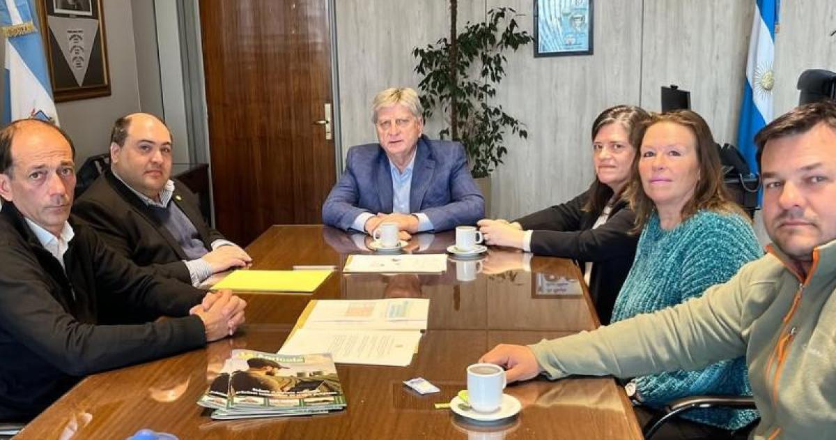 Ziliotto se reunioacute con autoridades de la Asociacioacuten Agriacutecola Ganadera