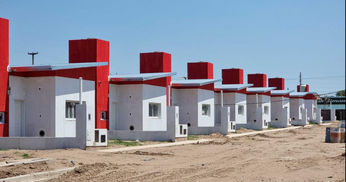 Adjudicaron en Catriloacute 20 viviendas que habiacutean sido abandonadas por Nacioacuten