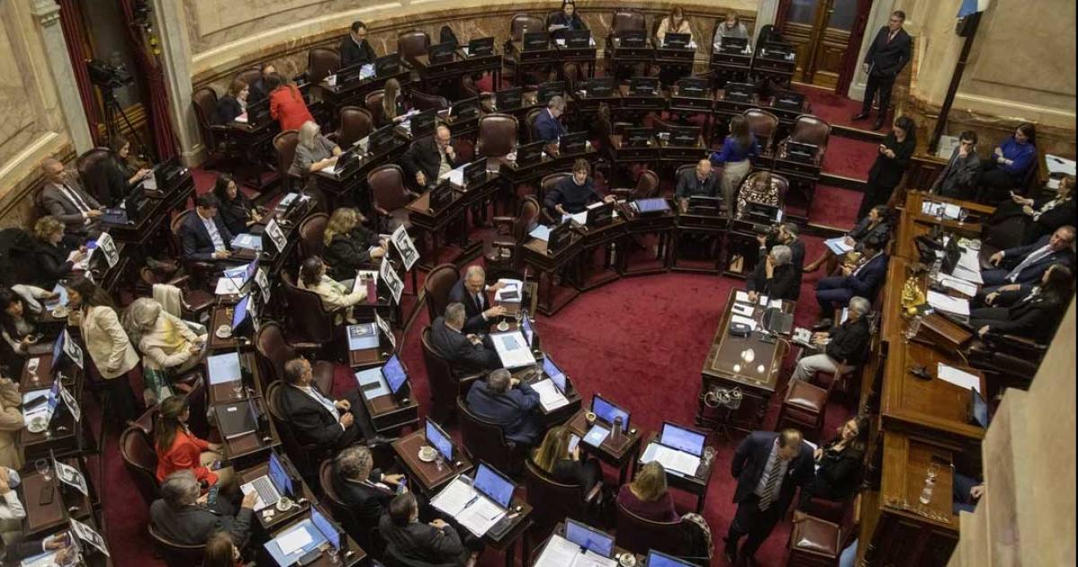 Proponen inhabilitar por cuatro antildeos a candidatos que ganen una eleccioacuten y no asuman