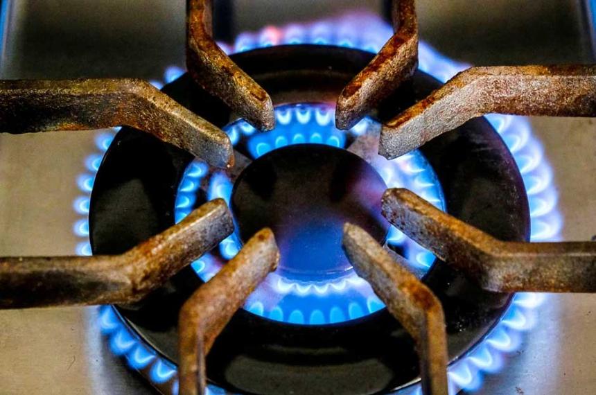 Fijan nuevos topes de consumo eleacutectrico subsidiado para zonas friacuteas