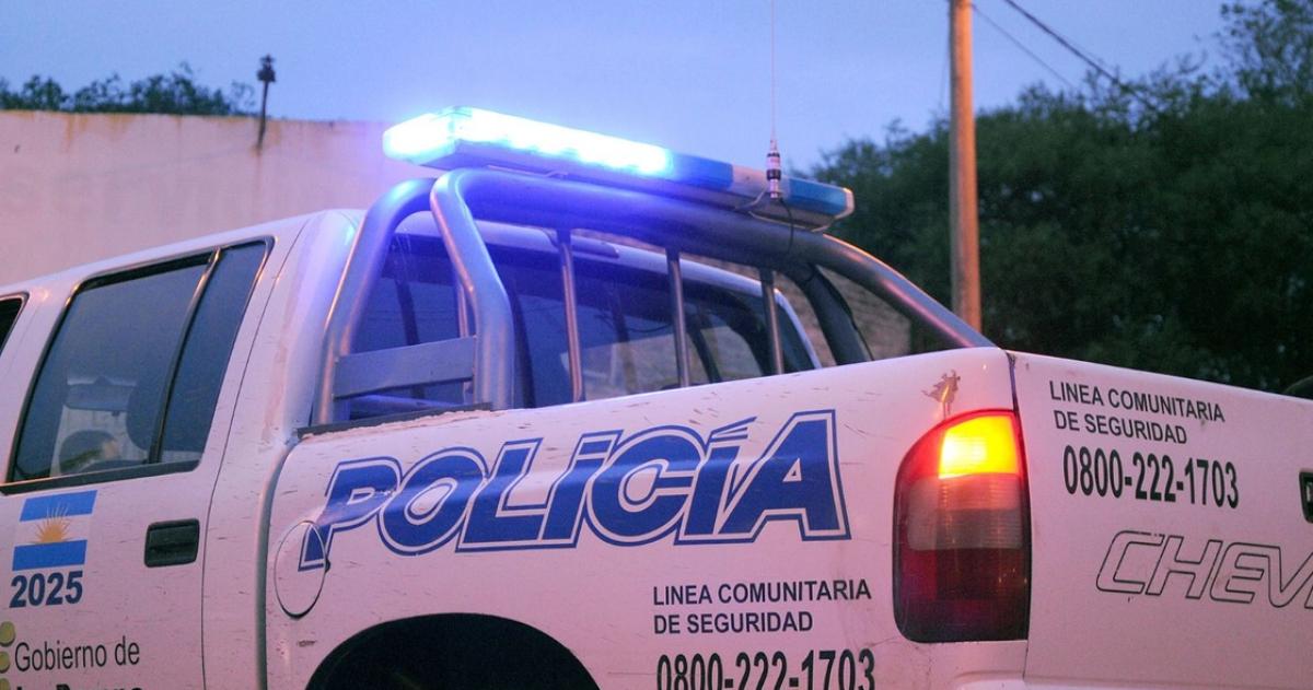 Allanamiento y detenidos por el robo de una lona en una casa de transportes