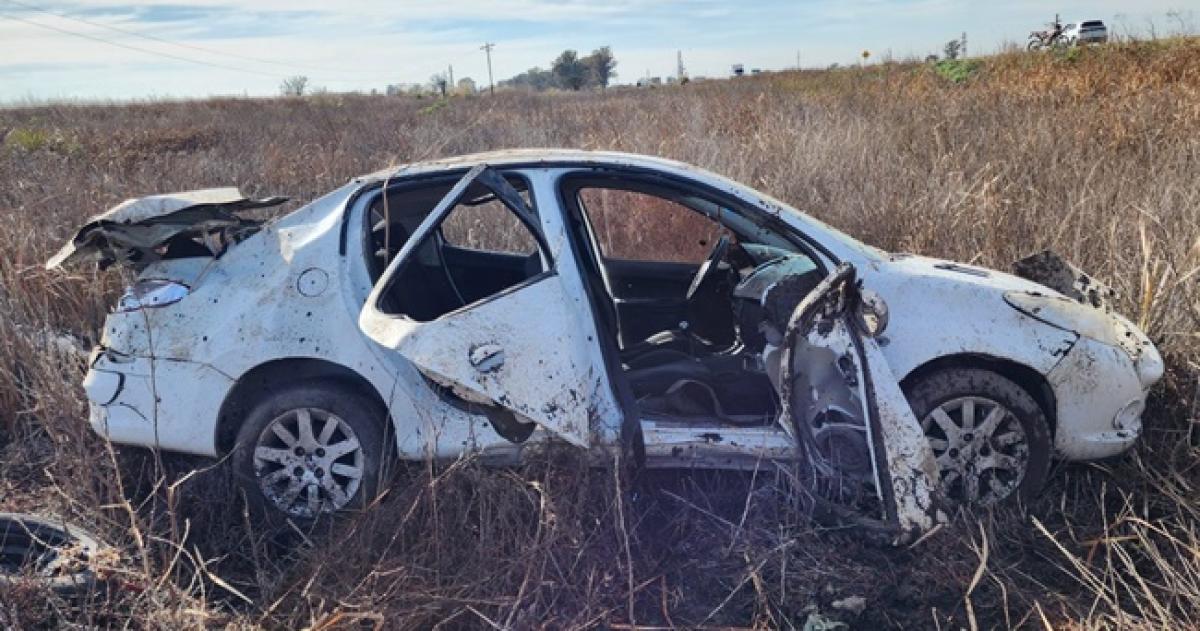 Despiste y vuelco en la Ruta Provincial 102 