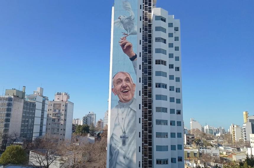Inauguraron en La Plata el mural maacutes grande del mundo dedicado al papa Francisco