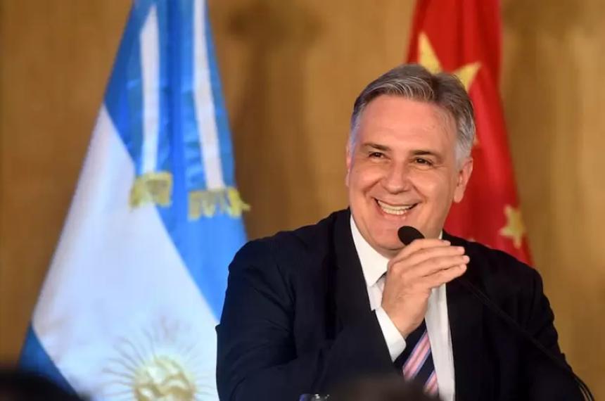 El gobernador de Coacuterdoba anuncioacute un aumento del 84-en-porciento- para las jubilaciones miacutenimas