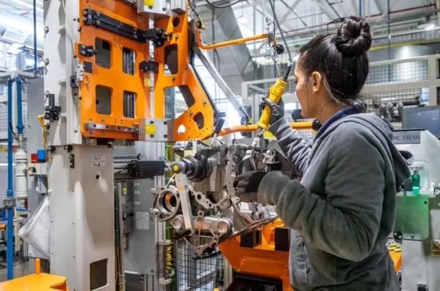 La actividad industrial crecioacute 12-en-porciento- pero sigue debajo de los niveles de 2023