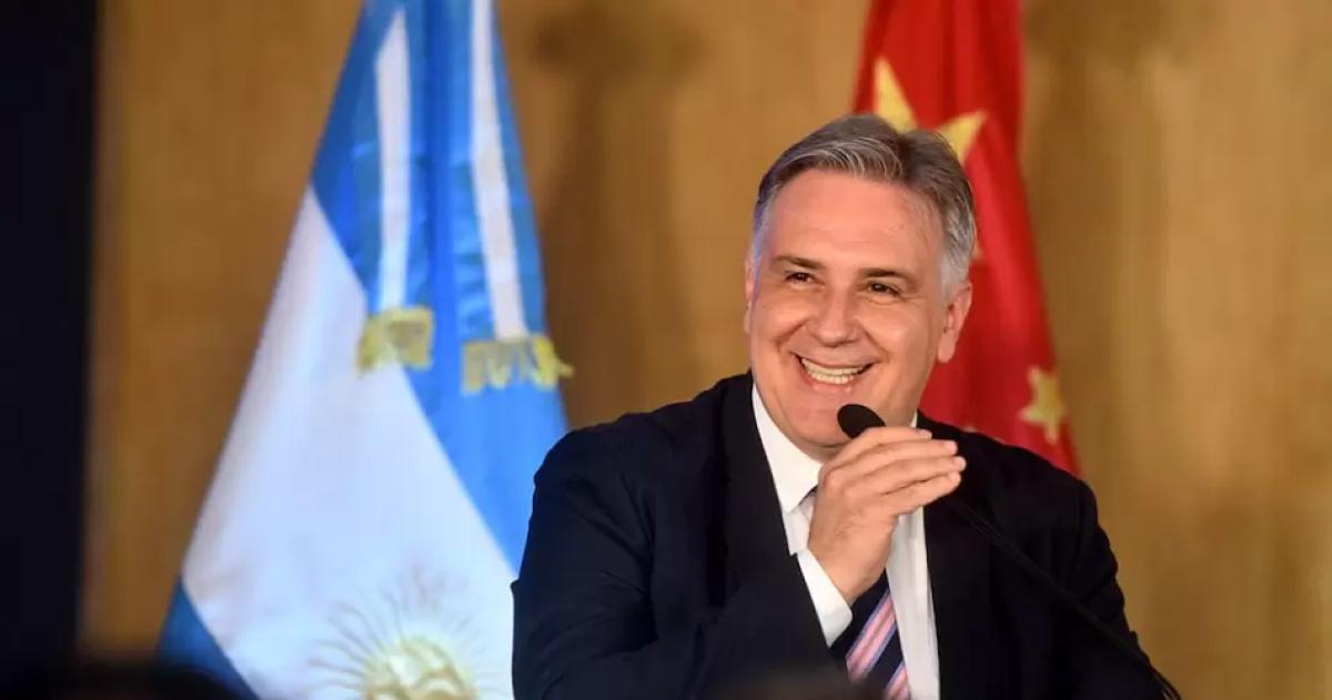 El gobernador de Coacuterdoba anuncioacute un aumento del 84-en-porciento- para las jubilaciones miacutenimas
