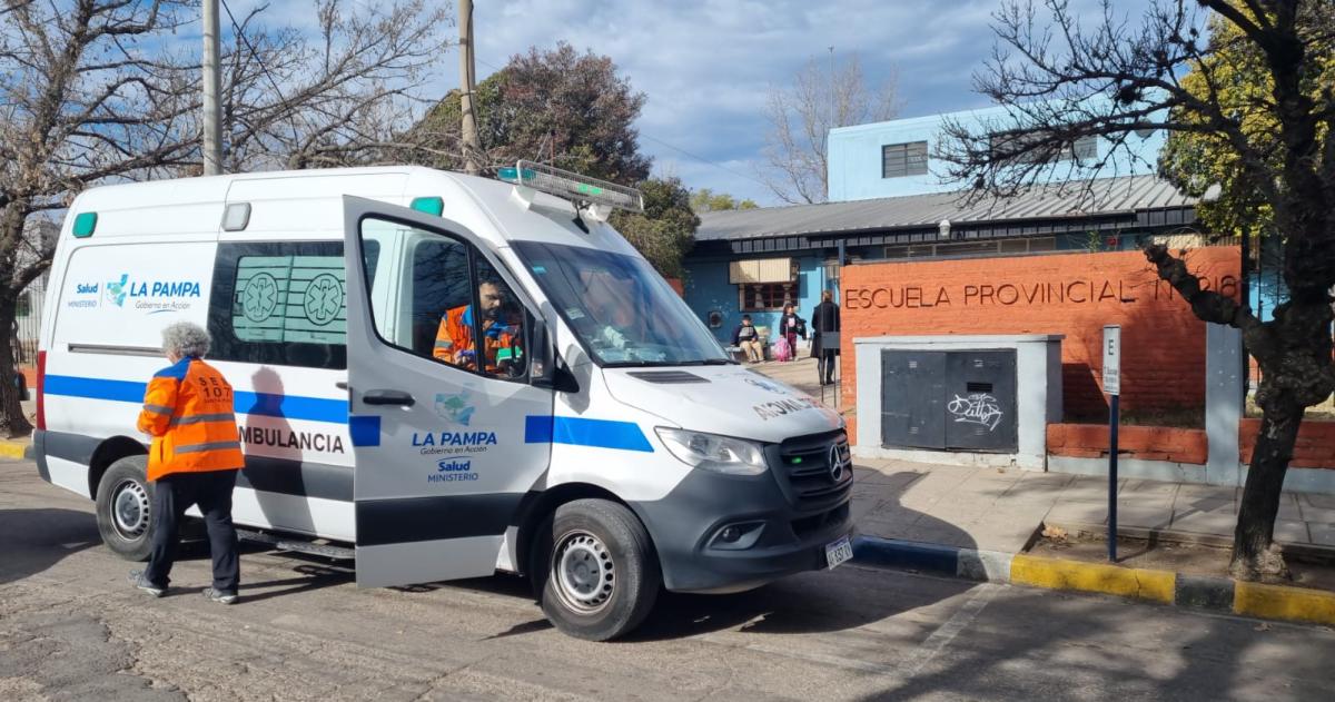 Una alumna agredioacute a docentes en la Escuela Ndeg 218