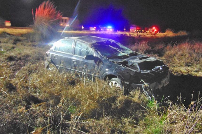 Un herido por un vuelco en la Ruta 1 cerca de Larroudeacute