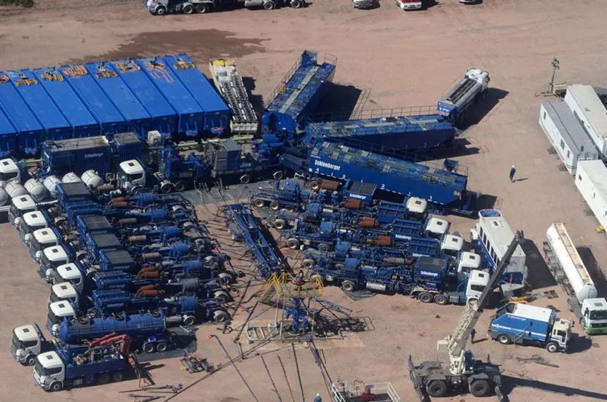El Gobierno dictoacute conciliacioacuten obligatoria en el conflicto de petroleros en Riacuteo Negro Neuqueacuten y La Pampa