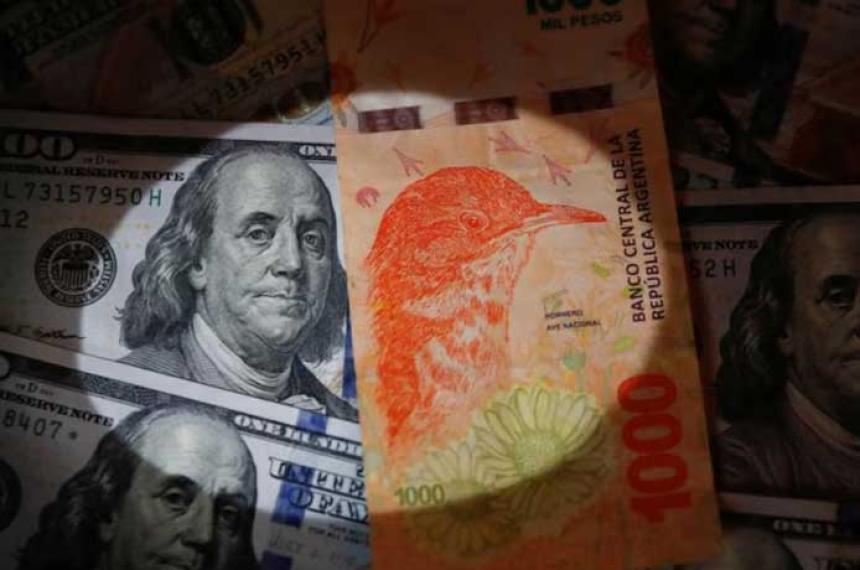 Doacutelar oficial blue y financieros superan los 1300 este mieacutercoles