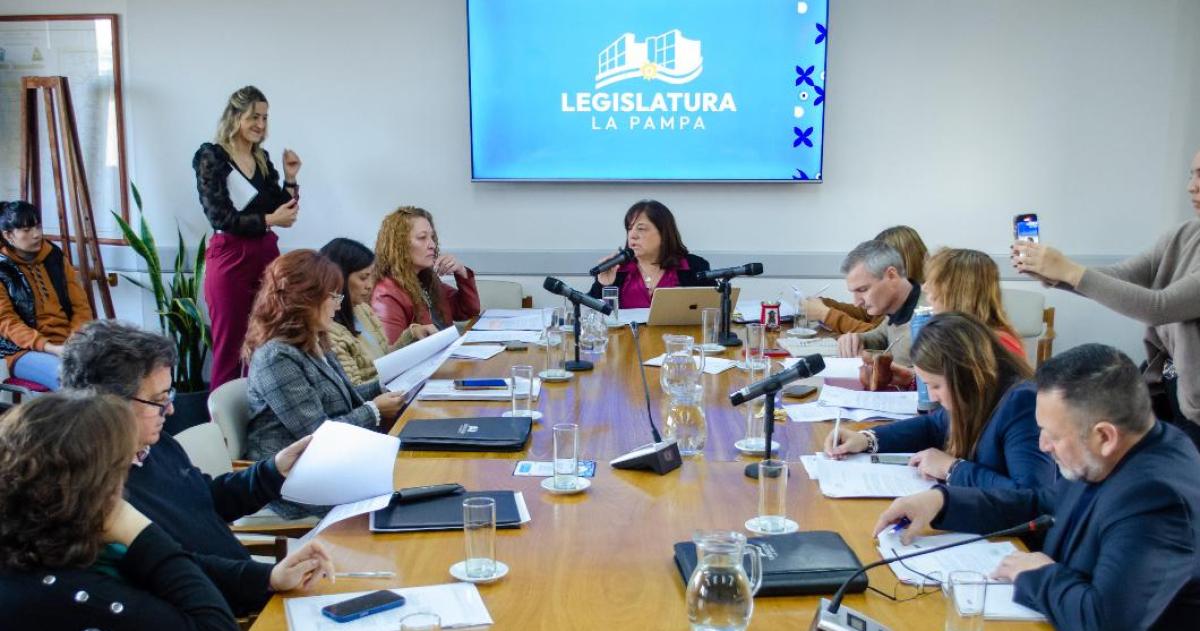 Nintildeez- sin quoacuterum en la Legislatura