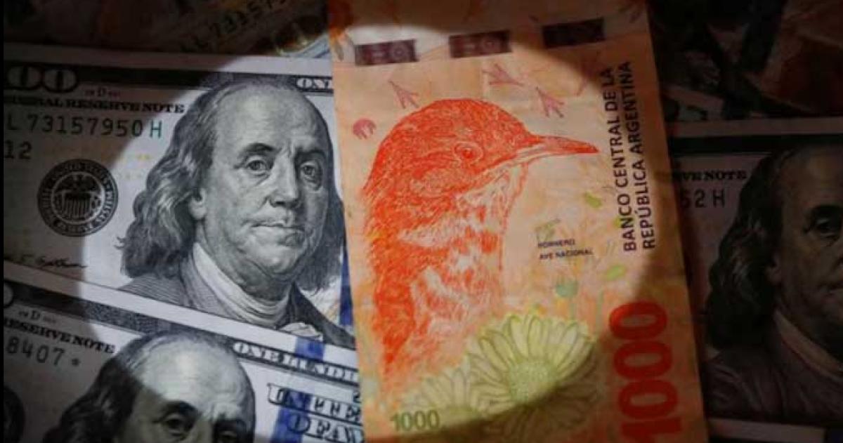Doacutelar oficial blue y financieros superan los 1300 este mieacutercoles