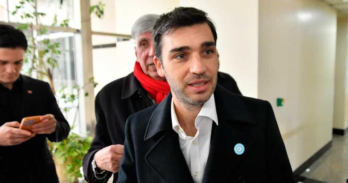 Gobernadores opositores lanzan frente federal para competir en octubre