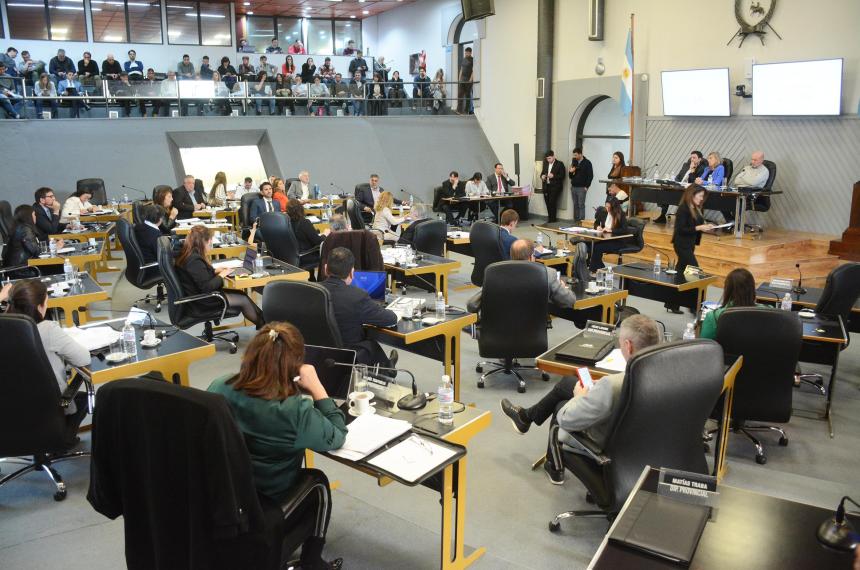 Al gobierno le falta un voto para aprobar la licitacioacuten de Medanito