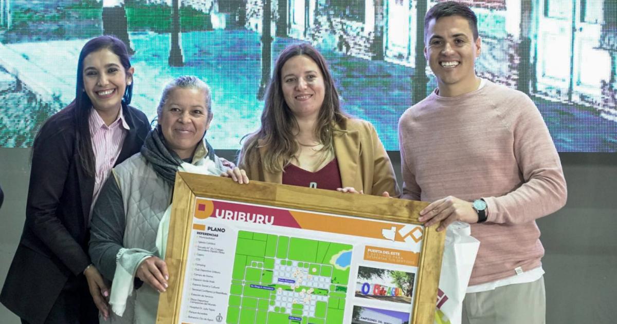Presentaron los nuevos mapas turiacutesticos de la Pampa Central y Puerta del Este