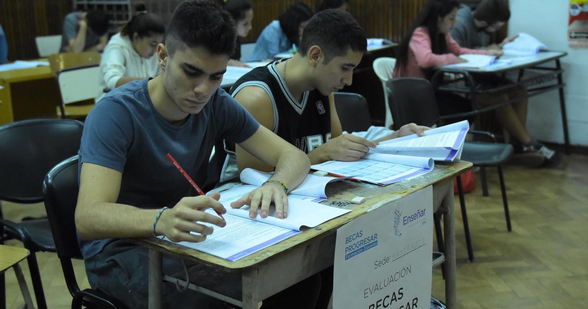 Segundo pago de las Becas Provinciales