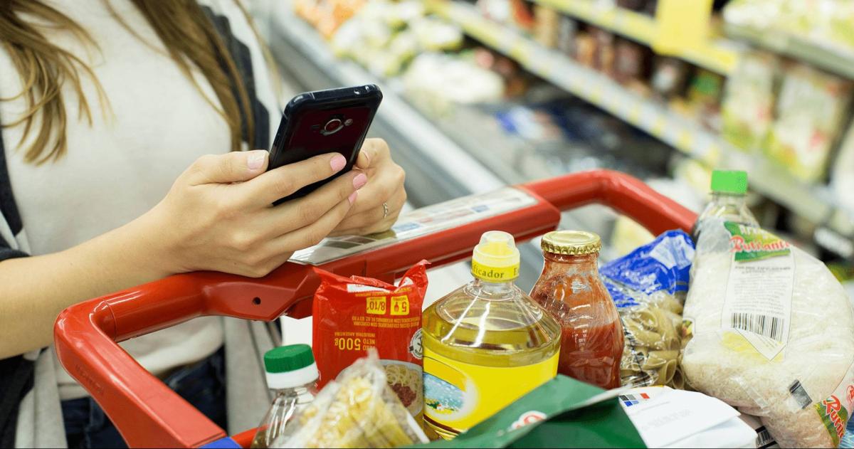 Por el aumento del doacutelar remarcan precios con subas de entre 3-en-porciento- y 9-en-porciento-
