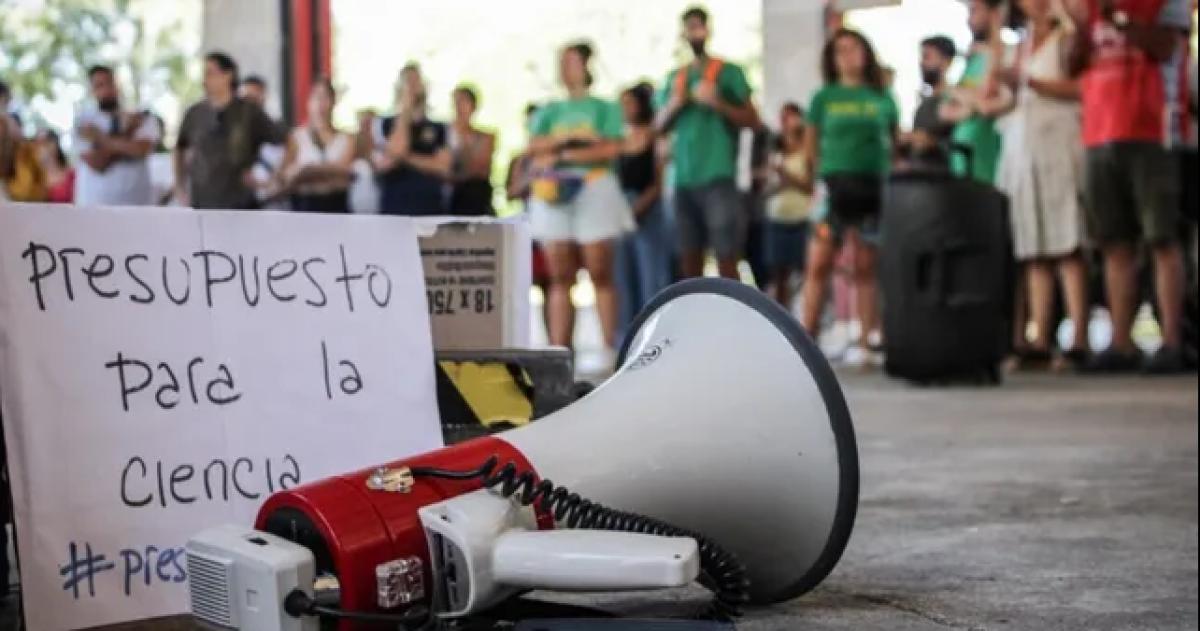 Tras el furor del streaming submarino el Conicet va al paro por el ajuste de Milei
