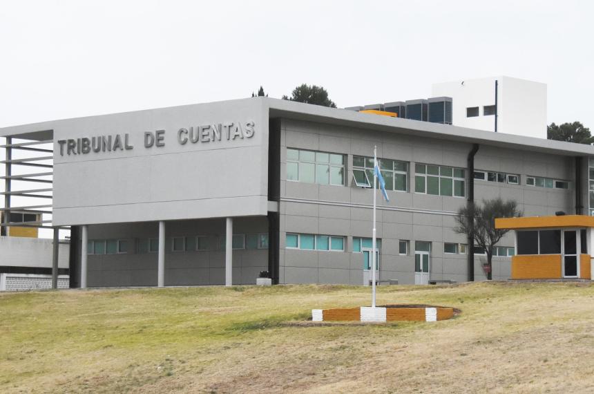 Policiacuteas deberaacuten devolver al Estado maacutes de 2 millones por peacuterdida de equipos