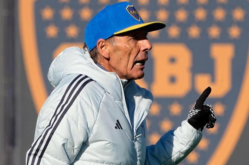 Boca calienta la previa del claacutesico con Racing- chicana a Costas y dos refuerzos listos para volver