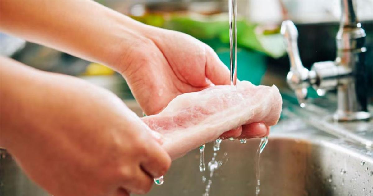 Seis errores comunes en la cocina que pueden poner en riesgo tu salud (y coacutemo evitarlos)