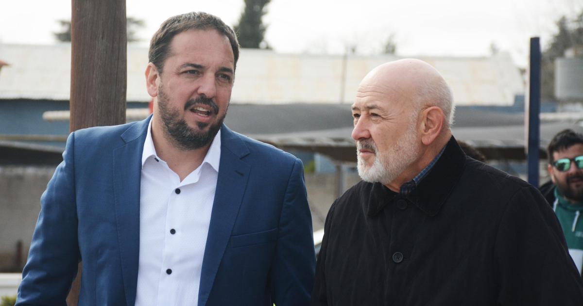 Mediza impulsoacute a Di Naacutepoli para la gobernacioacuten