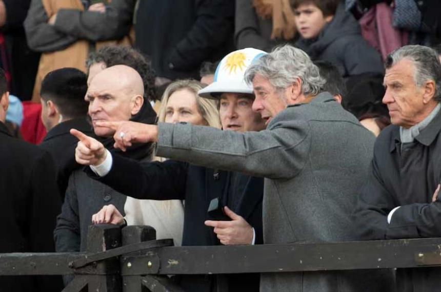 El campo apuroacute la liquidacioacuten y alivioacute al doacutelar tras la baja de retenciones