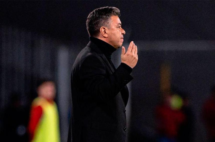 Gallardo tiene una fija y una duda- tres defensores un cupo y una decisioacuten caliente en River