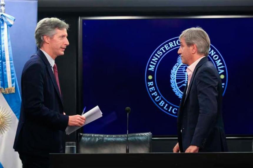 El Gobierno admitioacute ante el FMI una intervencioacuten de US5000 millones en doacutelar futuro para frenar la crisis cambiaria