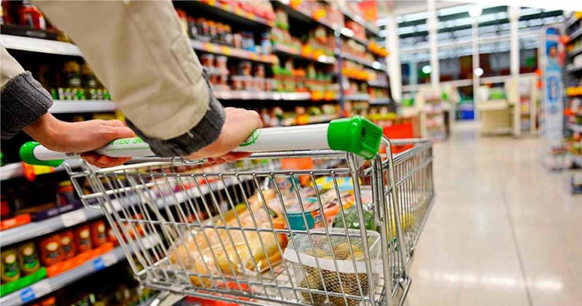 Tras el salto del doacutelar se recalientan los precios- supermercados y alimenticias negocian subas de hasta 9-en-porciento-