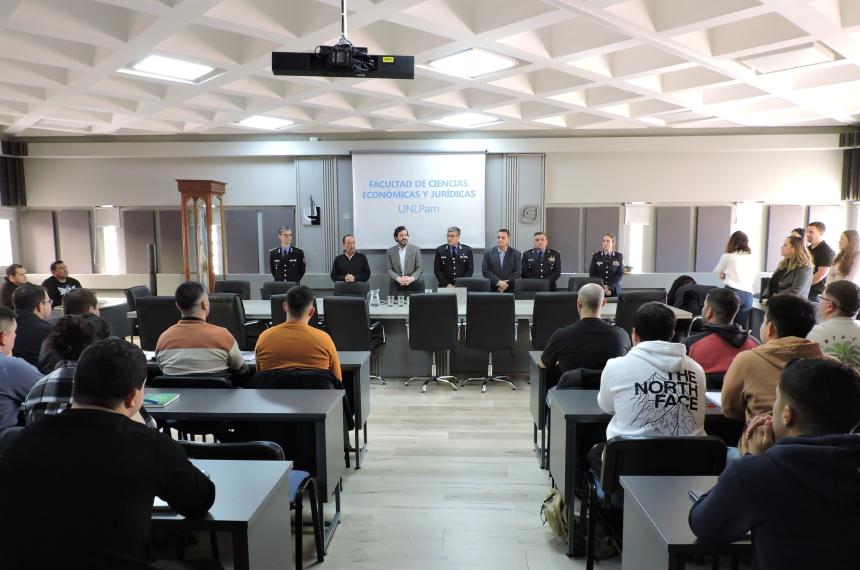 Comenzoacute la Licenciatura en Seguridad Puacuteblica y Ciudadana