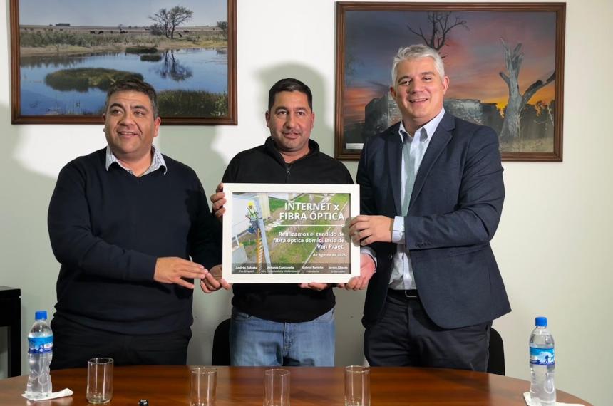Inauguraron la fibra oacuteptica domiciliaria en Adolfo Van Praet