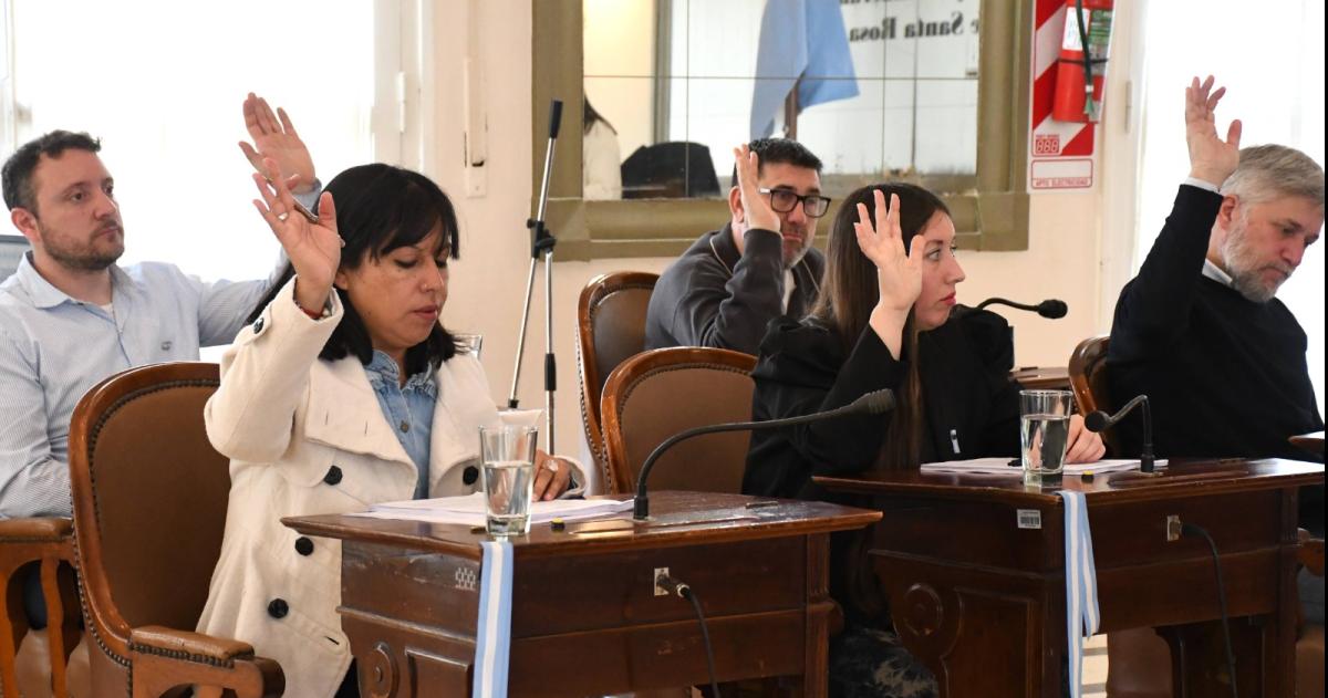 Para mejorar la recaudacioacuten el FreJuPa quiere sortear un 0 km y cuatro motos por antildeo