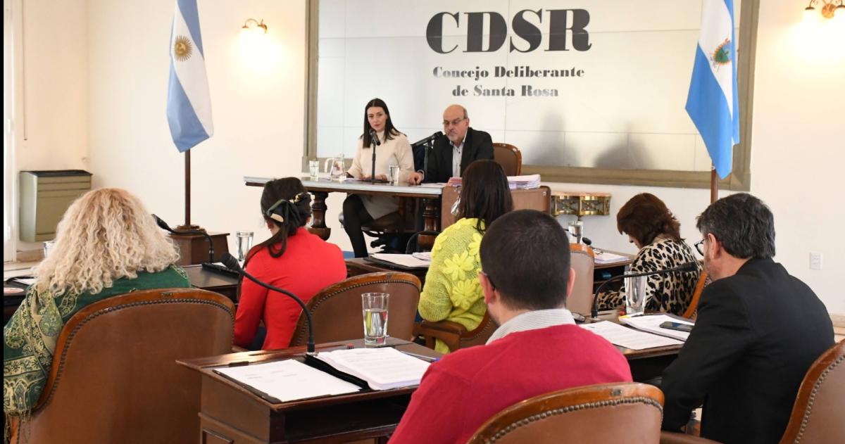 Condonaron una deuda a UNILPa y desempatoacute Montes de Oca