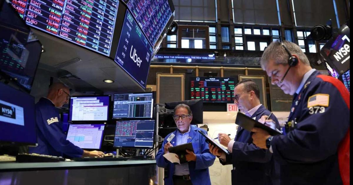 Fuerte caiacuteda de las acciones argentinas en Nueva York y la Bolsa portentildea