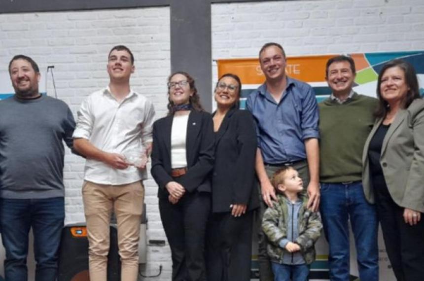 Reconocieron a joacutevenes empresarios y emprendedores pampeanos