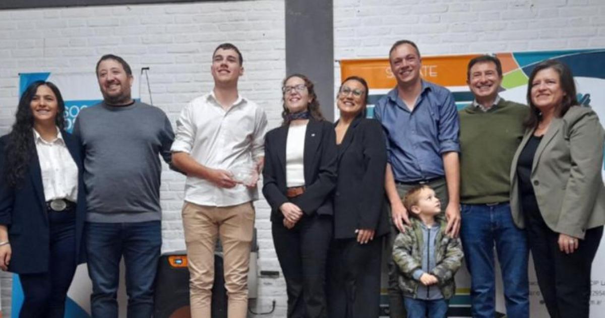 Reconocieron a joacutevenes empresarios y emprendedores pampeanos