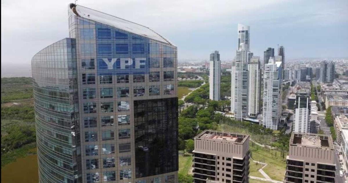 YPF- Argentina enfrenta un inminente fallo judicial en EEUU y puede caer en desacato