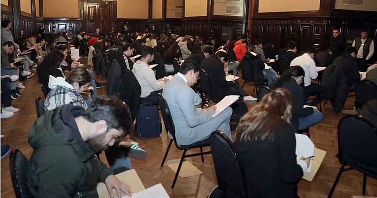 Fraude en residencias meacutedicas- Argentina endurece la convalidacioacuten de tiacutetulos a extranjeros