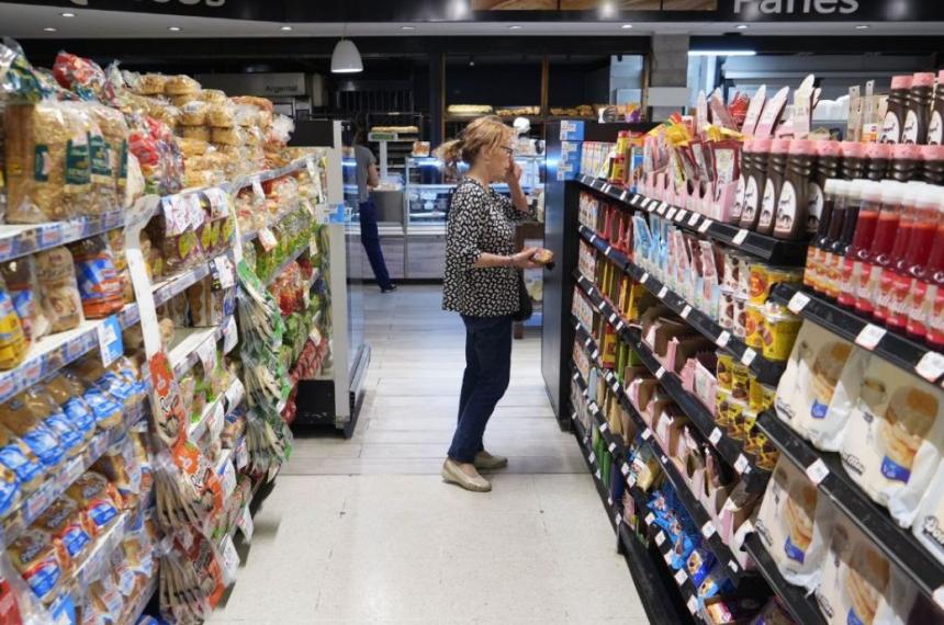 Alimentos al creacutedito- el 46-en-porciento- de las compras en supermercados se paga con tarjeta