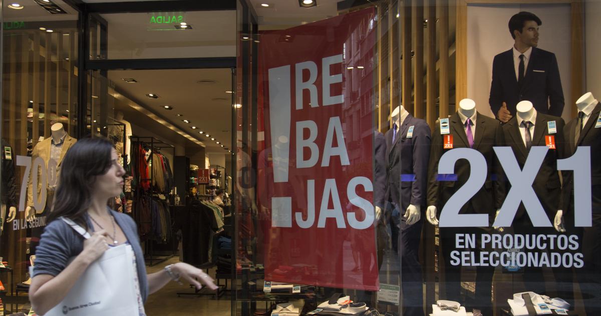 Las ventas minoristas pymes cayeron 2-en-porciento- interanual en julio