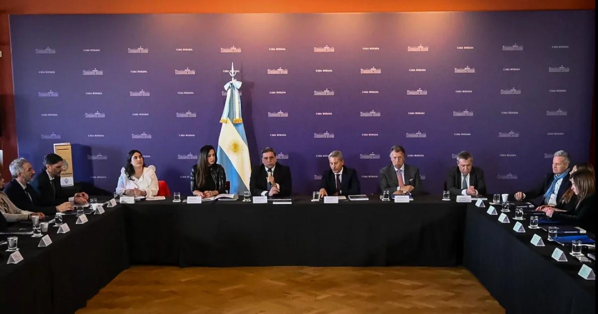 El Gobierno reunioacute a jueces electorales de todo el paiacutes para ultimar detalles de la Boleta Uacutenica