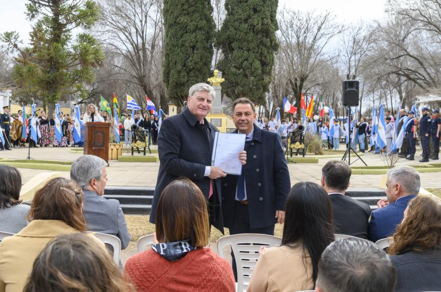 Aniversario de General Acha- Ziliotto anuncioacute la construccioacuten de 40 viviendas