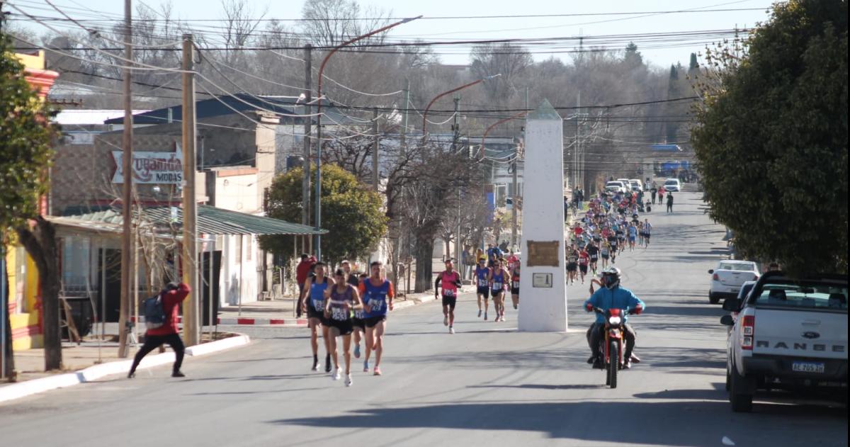 La pasioacuten llegoacute a las calles de Acha