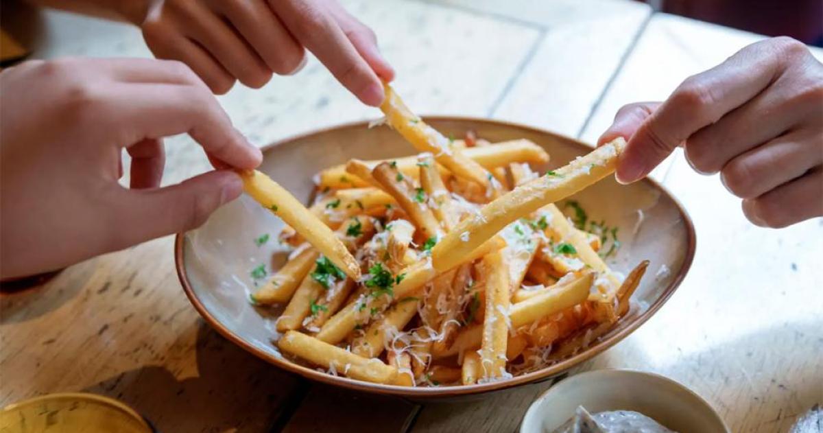 Tres porciones semanales de papas fritas elevan 20-en-porciento- el riesgo de diabetes tipo 2