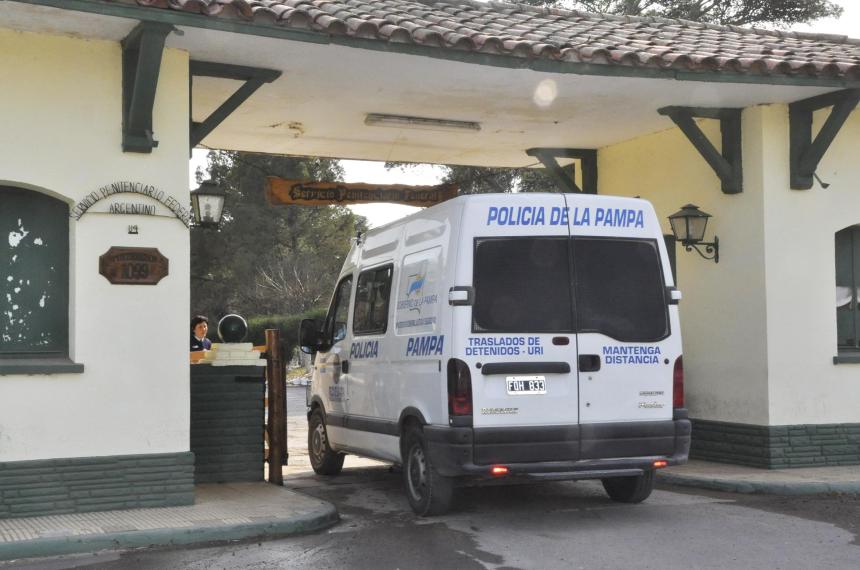 Detienen a un joven con salidas transitorias por intento de venta de elementos robados